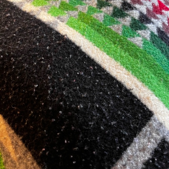 Vintage Pendleton Beaver State Aztec tribal print wool blanket 80 x 63 - Picture 11 of 11
